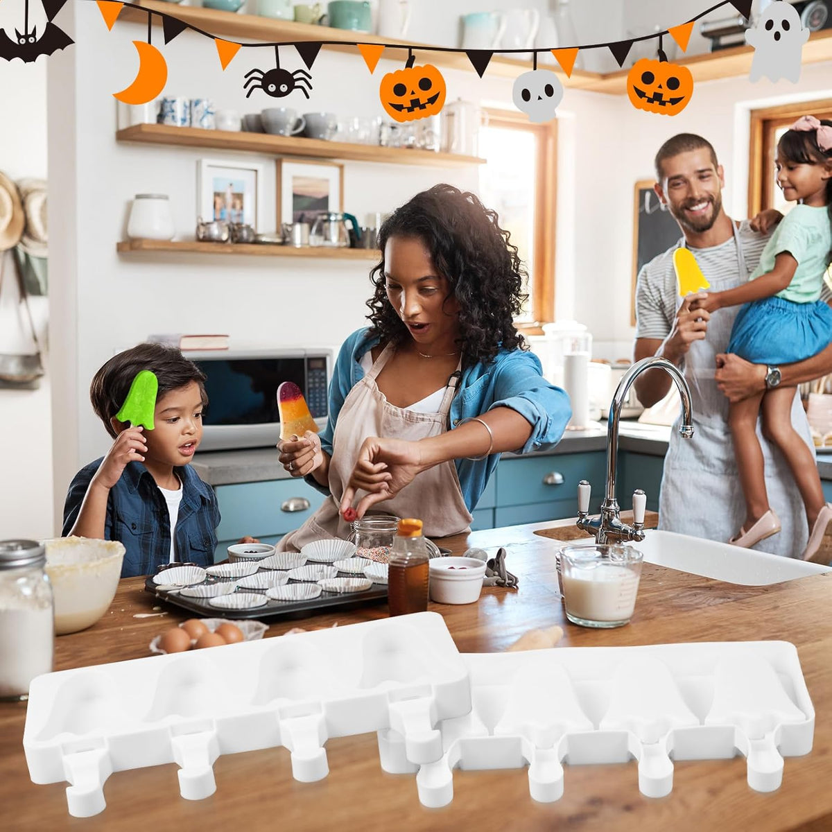 Hushee Halloween Ghost Shaped Mold Large 4 Cavity Reusable Silicone Cakesicle Cake Pop Ice Cream Mold for Halloween Adults Homemade Ice Cream Chocolate Candy DIY Trick Dessert Decorating