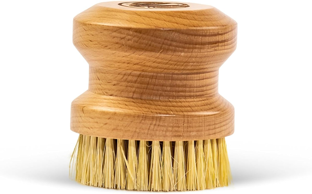 Cutting Board Scrub Brush - Effective Cleaning Brush for Cutting Boards and Butcher Blocks - Premium Natural Agave Bristles - Multi-Purpose Kitchen Scrubber - Ergonomic Design - Food Grade