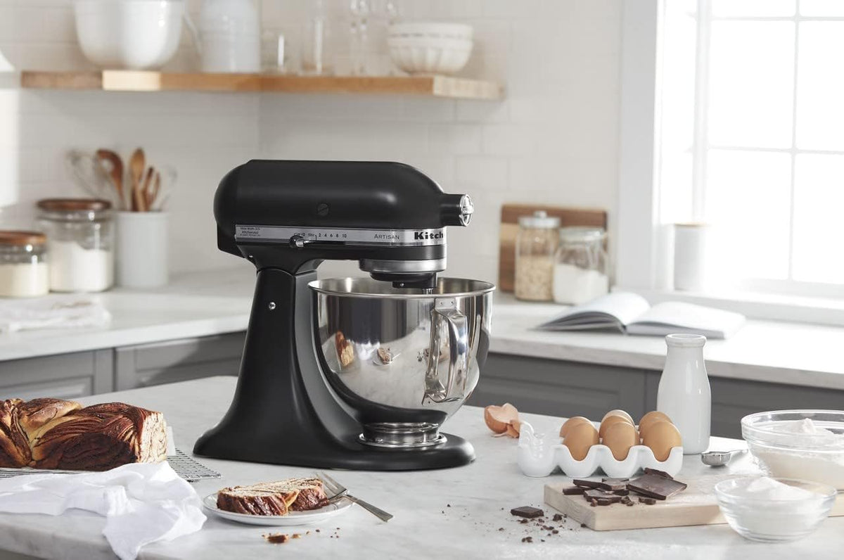 KitchenAid Artisan Series 5 Quart Tilt Head Stand Mixer with Pouring Shield KSM150PS, Matte Black