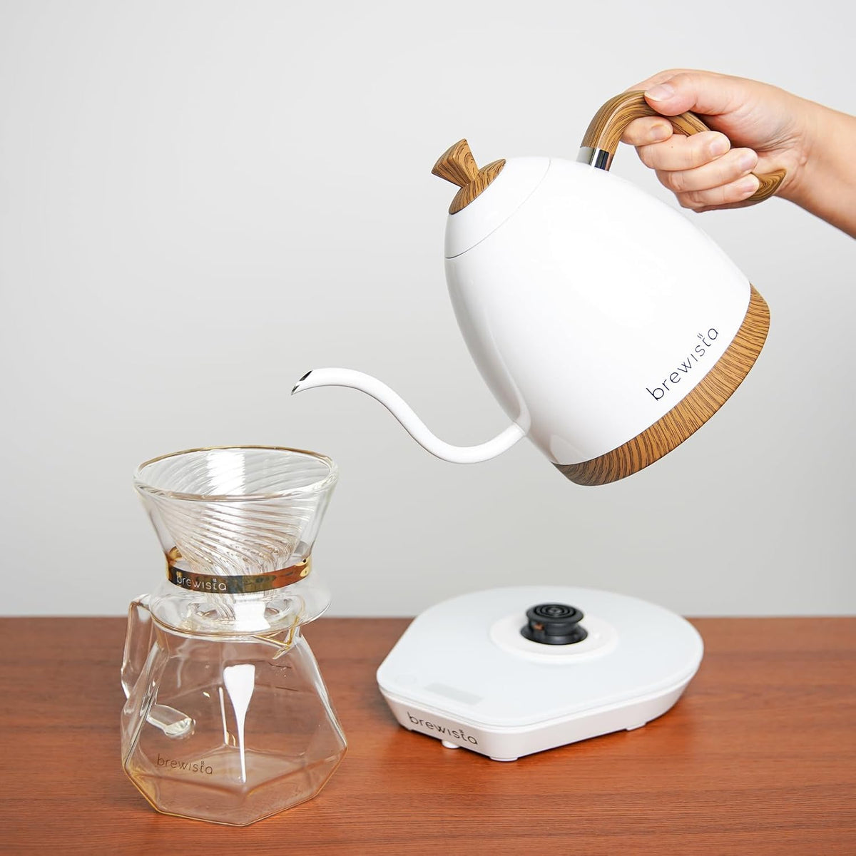 Brewista Artisan Electric Gooseneck Kettle, Water Boiler with LCD Panel, Precise Temperature Control, Fast Boiling and Keep Warm Settings for Pour-Over Coffee & Tea, Café, 1 Liter (Pearl White Base)