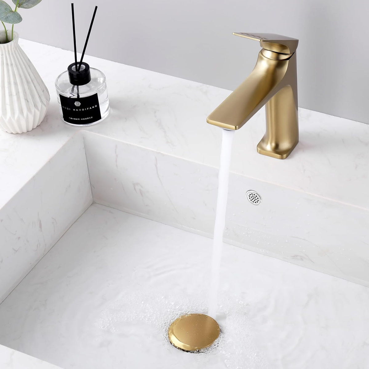 Bathroom Sink Pop Up Drain with Overflow, Vessel Sink Drain with Detachable Filter Basket, Anti-Corrosion and Anti-Clogging Sink Pop Up Drain Stopper (Brushed Gold, with Overflow)