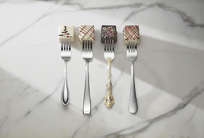 Oneida Silverware Set For 12, Moda 65-Piece Fine Flatware Set with Serving Utensils, Service For 12, 18/10 Stainless Steel, Dishwasher Safe For home, Knives Spoons and Forks Set (Silver, 65 pieces)