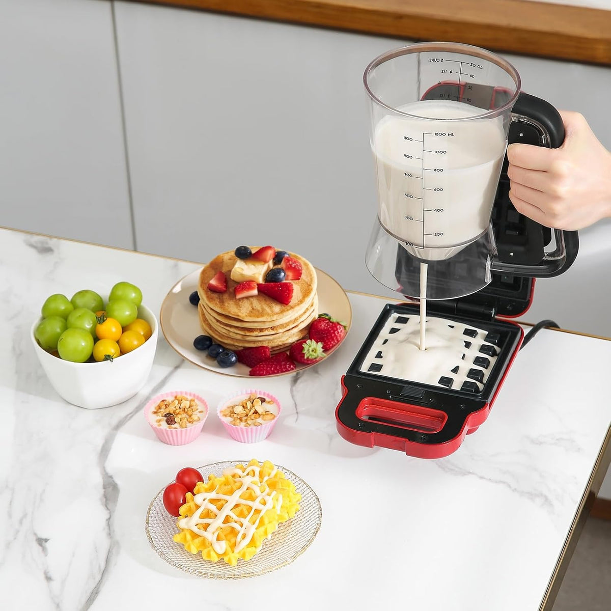 Pancake Batter Dispenser 5 Cup with Sturdy Handle,Batter Separator for Pancakes, Cupcake, Waffle, Muffin Mix, Cake & Crepe Batter pitcher with Squeeze Handle Baking Tools-Black