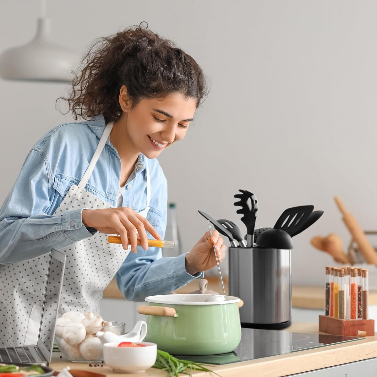 Kitchen Utensil Holder for Countertop 360° Rotating Utensil Caddy Extra Large Utensil Crock Cooking Utensil Holder for Kitchen Counter