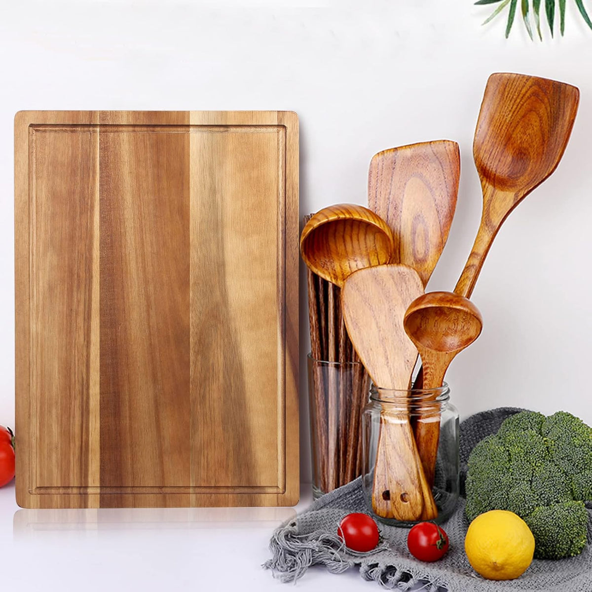 17" Best Solid Acacia Wood Cutting Boards for Kitchen Meat Large Wooden Charcuterie Board Food Non Toxic Hardwood Chopping Boards with Juice Groove Thick Butcher Block Big Bread Serving Cheese Board