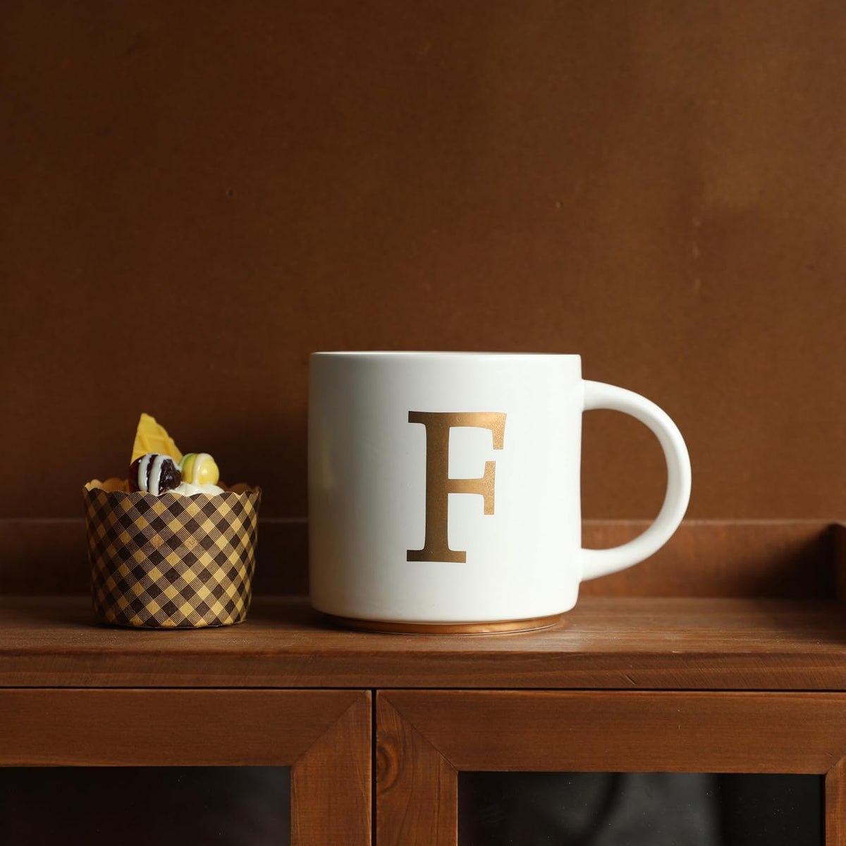 COLLECTIVE HOME - Monogram Ceramic Mugs, 15 oz Golden Initial Coffee Cups, Elegant Alphabet Tea Mugs, Elegant Personalized Mug with Gift Box, Unique Mug with Double Side Capital Letter (F)