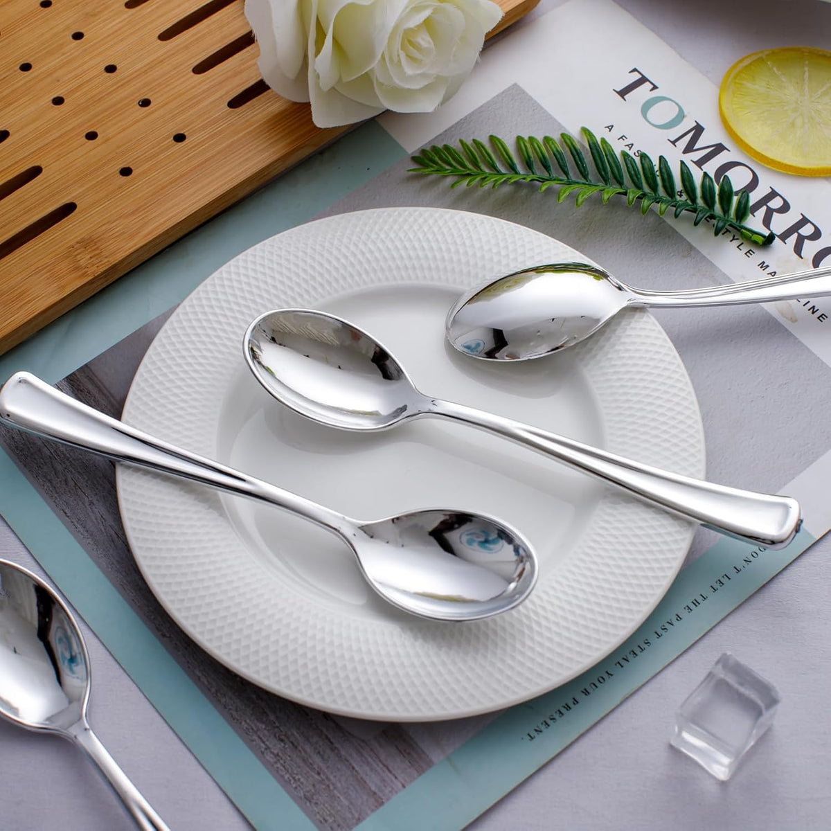 WDF 100 Pack Silver Plastic Spoons Disposable - 6.9 Inch Silver Spoons Heavy Duty Plastic Spoons, Modern Silver Disposable Spoons Perfect for Parties, Weddings
