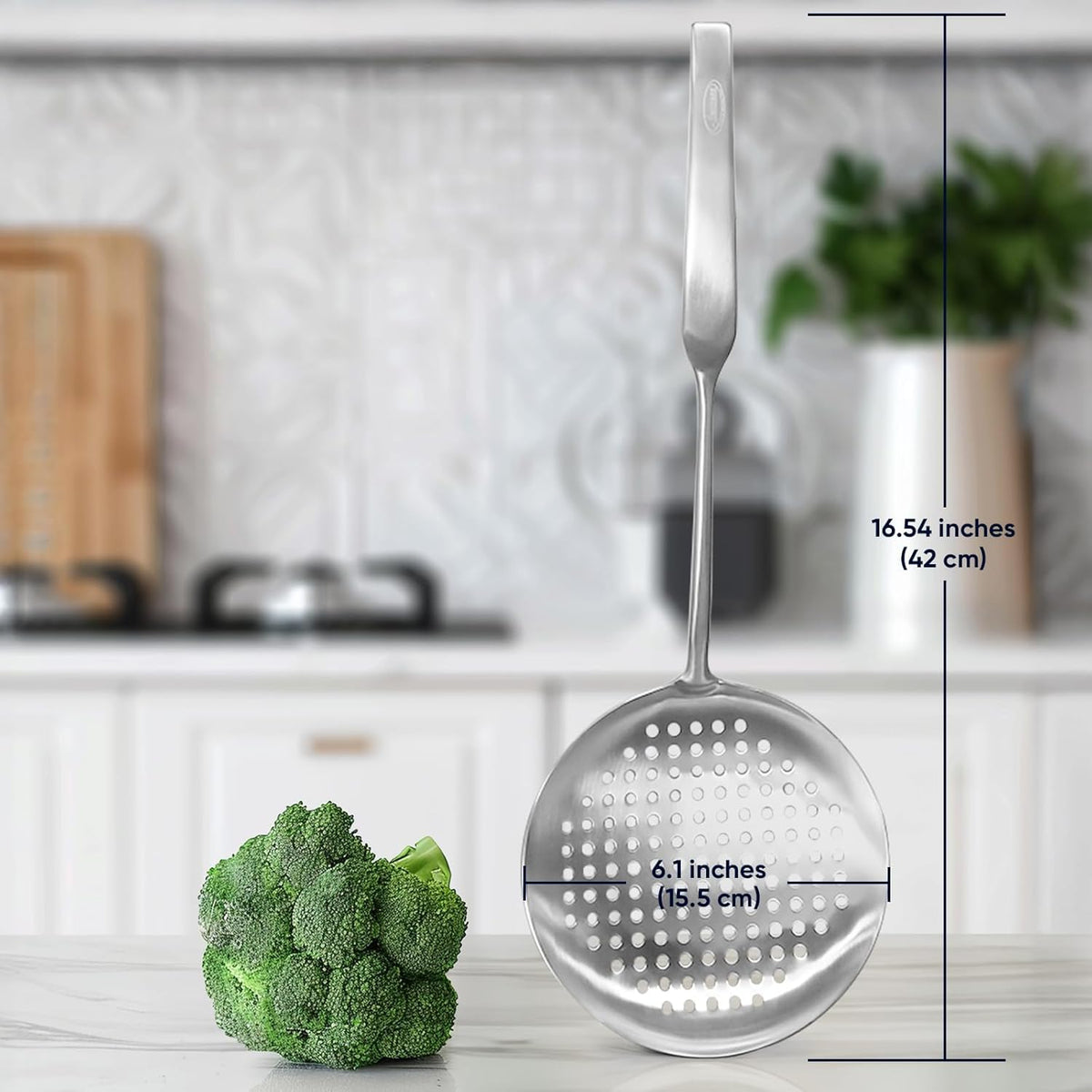 Newness Slotted Spoon, [Rustproof, Integral Forming, Durable] 304 Stainless Steel Widen Skimmer with Vacuum Ergonomic Handle, Comfortable Grip Design Strainer Ladle for Kitchen, 16.93 Inches