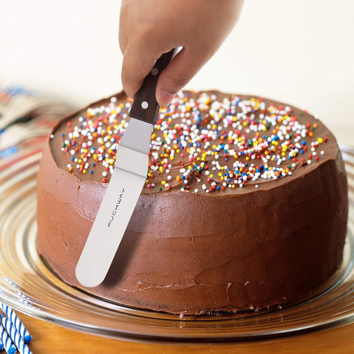Offset Cake Icing Spatula Set of 3 Professional Stainless Steel Decorating Frosting Spatulas (4"-6"-8" Flexible Resistant Blade) Angled with Wooden Handle