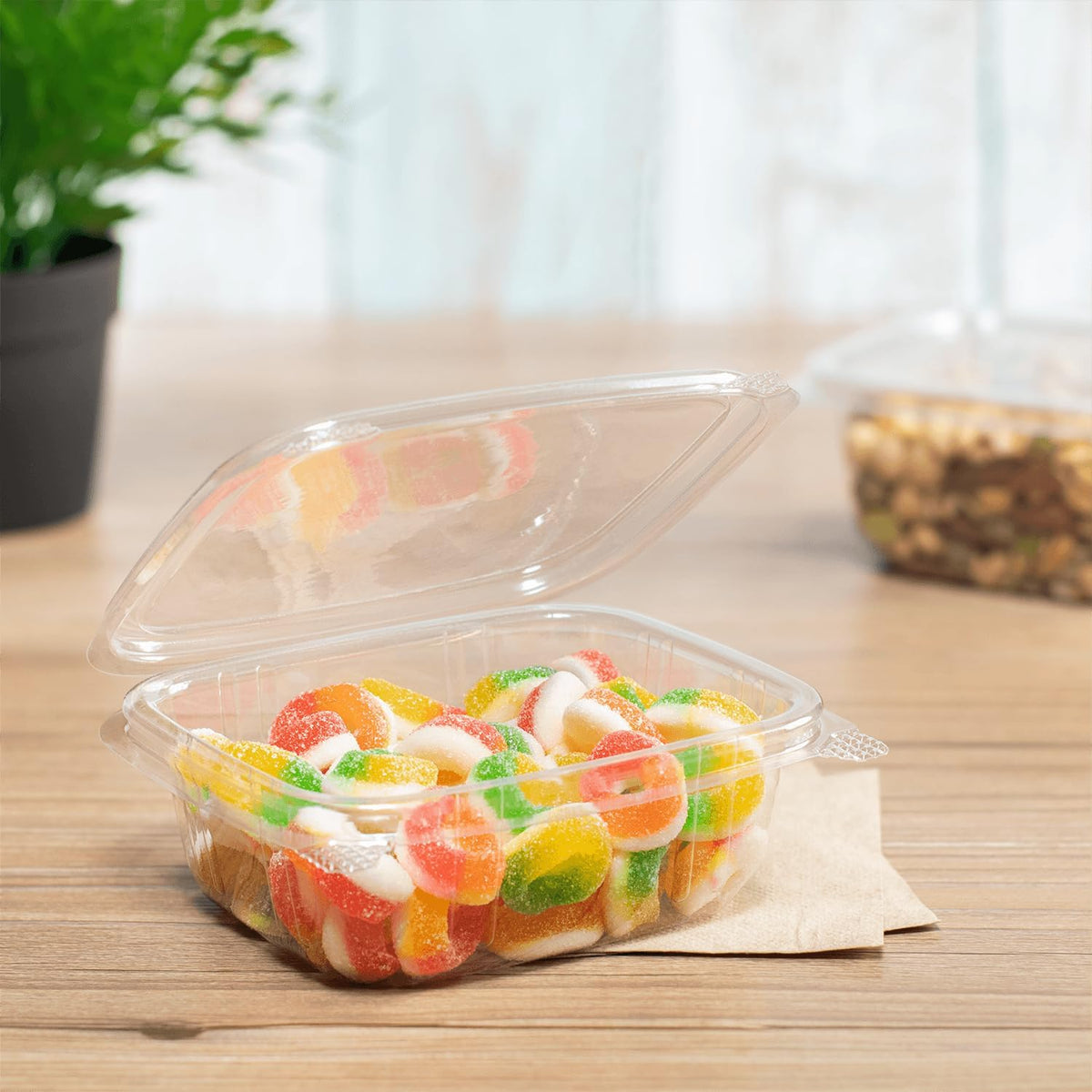Karat PET Hinged Deli Containers with Lids - Perfect for Pasta Salads, Fruit, Deli Sides, and Home Meal Prep - Clear Plastic Food Containers, Take Out Containers (12oz)