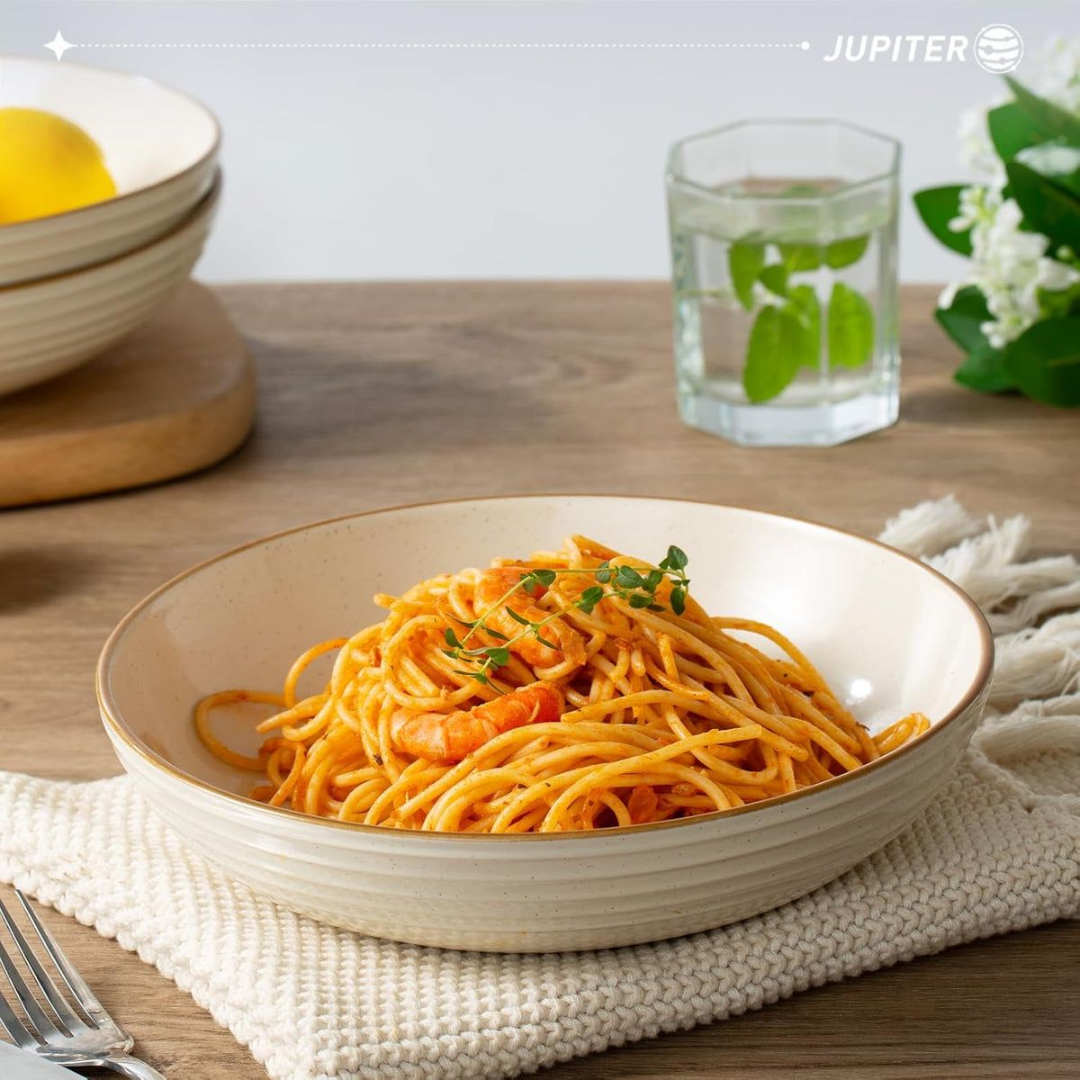 famiware Jupiter Pasta Bowls, 30 OZ Large Salad Bowls Set of 4, Microwave and Dishwasher Safe, Sturdy and Stackable, Serving Bowls for Kitchen, Vanilla White