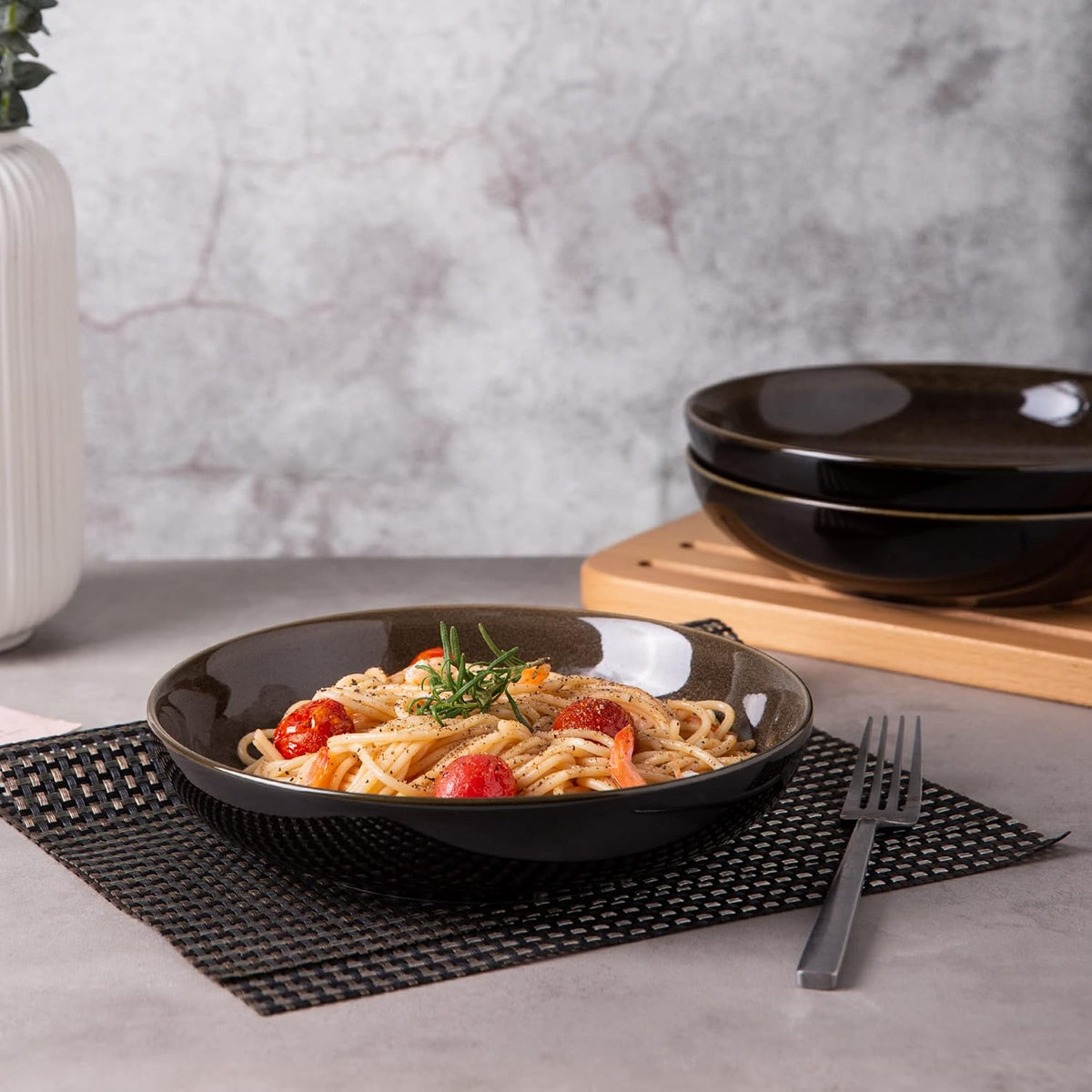 LERATIO Large Pasta Bowls,38oz Ceramic Pasta Bowls,9.0" Reactive Glaze Pasta Bowl Set of 6,Microwave & Dishwasher,Oven Safe,Wide Serving Bowls for Salad,Pasta,Fruit,Scratch Resistant-Coffee