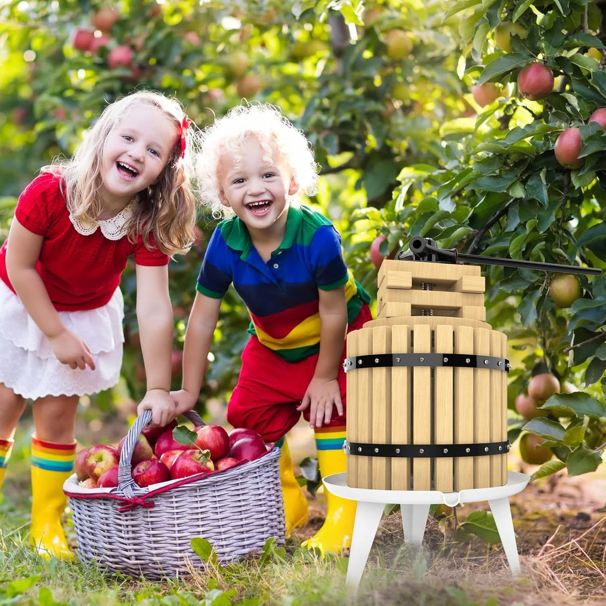 SQUEEZE master Fruit Press-3.17 Gallon/12L-Solid Wood Basket Wine Press-Vintage traditional juicer-6 Press Wooden Blocks-Pole Handle Bar for Juice,Wine,Cider-1 free filter bag included
