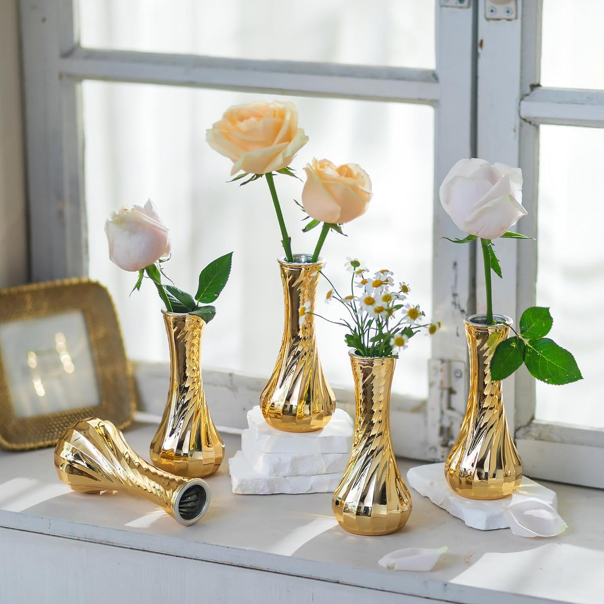 NUPTIO Glass Bud Vase Gold: 6 Pcs Small Flower Vases for Wedding Party Table Centrepiece - Vintage Ribbed Vase for Home Birthday Reception Decorations