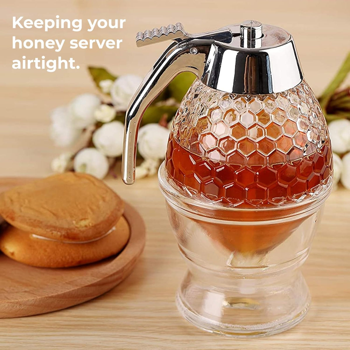 Hunnibi 8 oz Honey Syrup Dispenser No Drip - Coffee Syrup Dispenser with Stainless Steel Lid and Stand - No Mess Glass Honey Jar for Tea, Pancakes, Baking and Other Liquid Condiments - Easy to Refill
