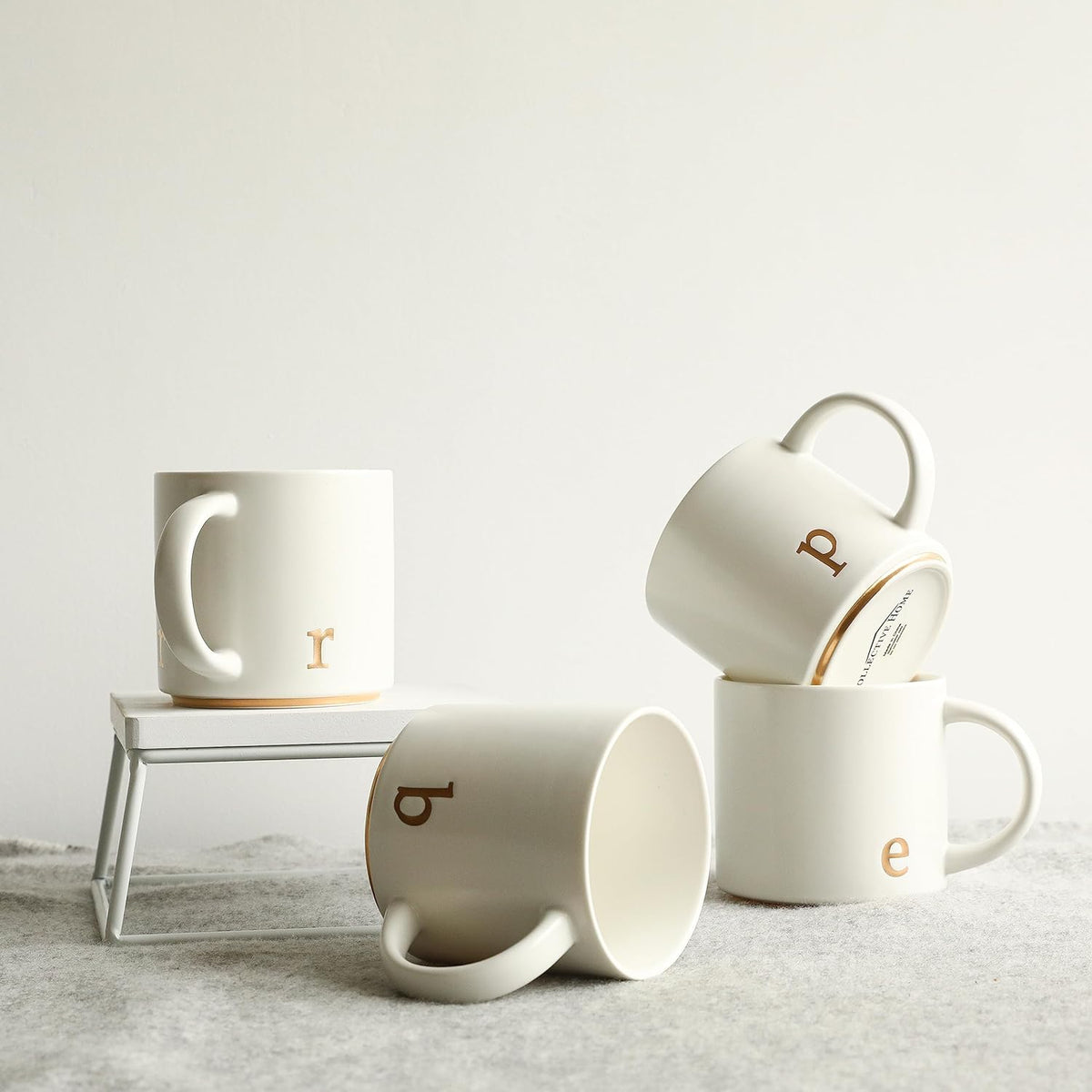 COLLECTIVE HOME - Monogram Ceramic Mugs, 15 oz Golden Initial Coffee Cups, Elegant Alphabet Tea Mugs, Elegant Personalized Mug with Gift Box, Luxurious Cups for Office and Home (r)