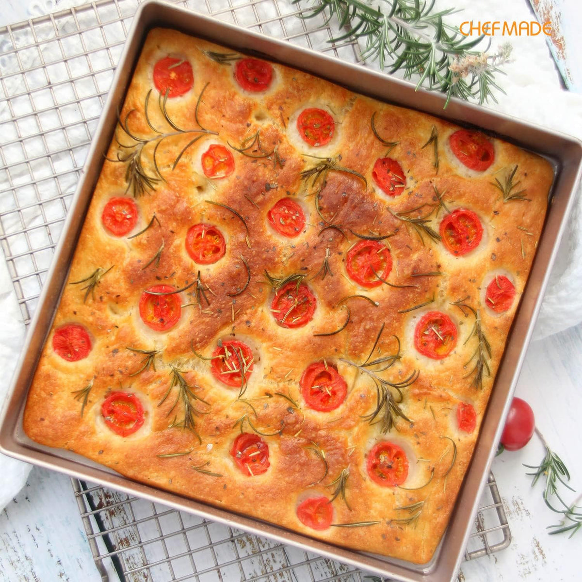 CHEFMADE 11-Inch Square Cake Pan, Non-Stick Deep Dish Bakeware for Oven Baking (Champagne Gold)