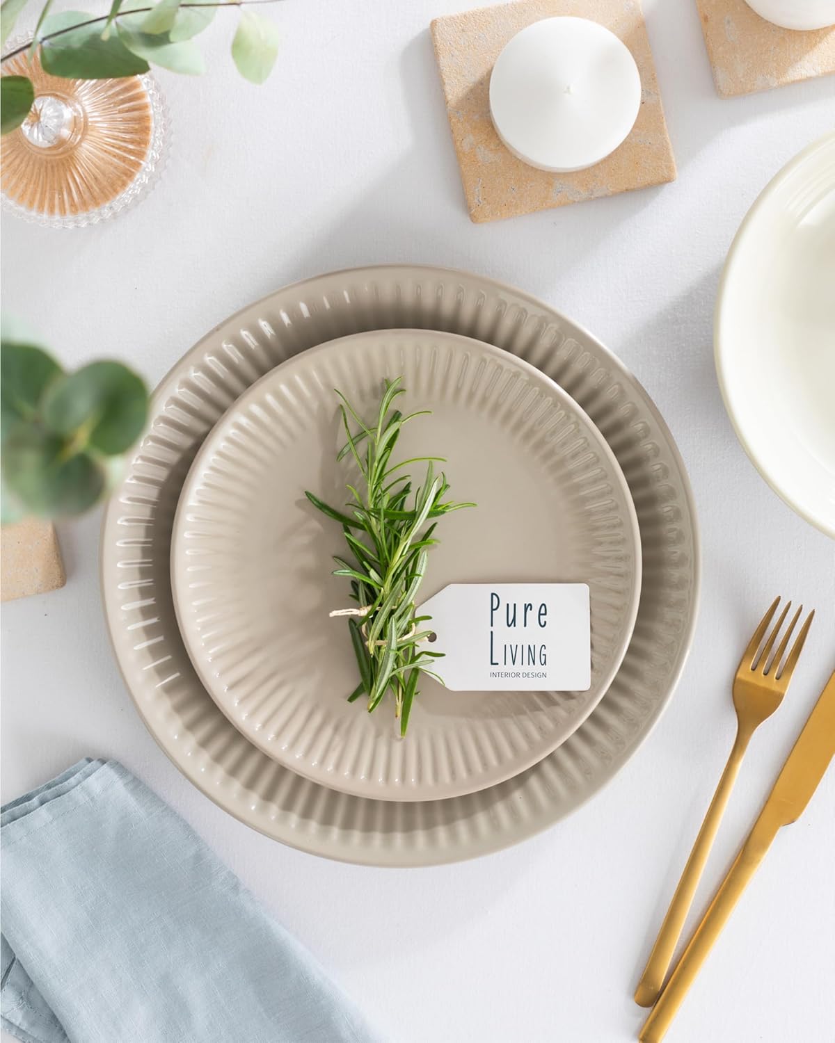 Stoneware Dinnerware Set for 8 People HYGGE 32-Piece - Elegant Scandi Design - Premium Dish Set - Bowl and Plate Set - Tableware for 8 People in a Ribbed Design - Pure Living in Light Brown