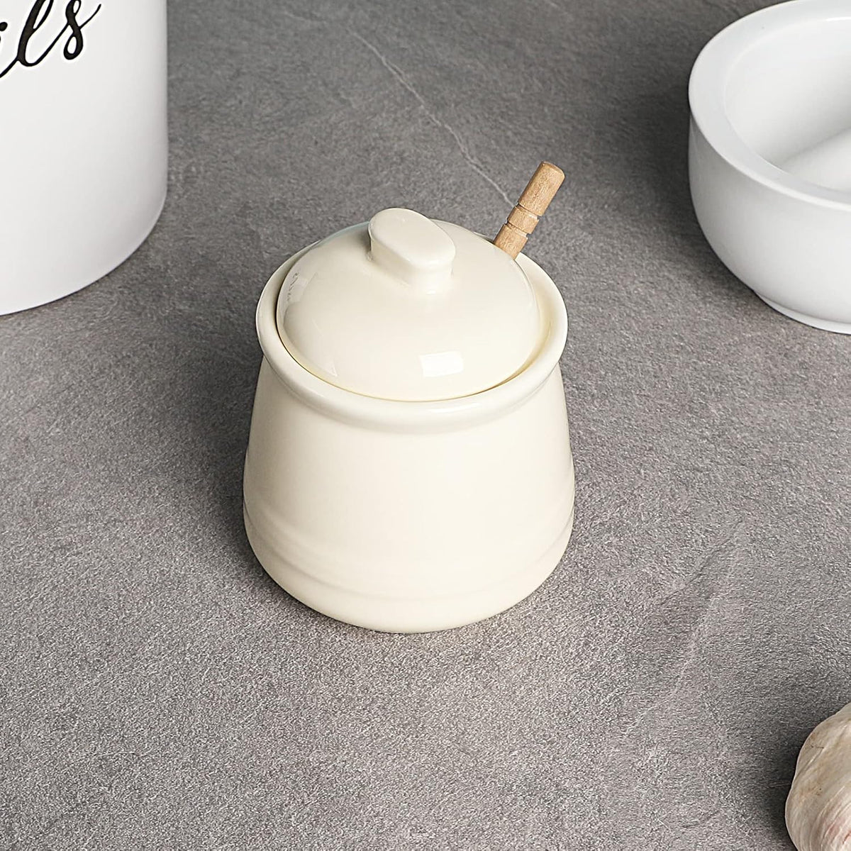 LEETOYI Porcelain Honey Jar with Lid and Honey Dipper,Ceramic Honey pot,12oz (Beige)