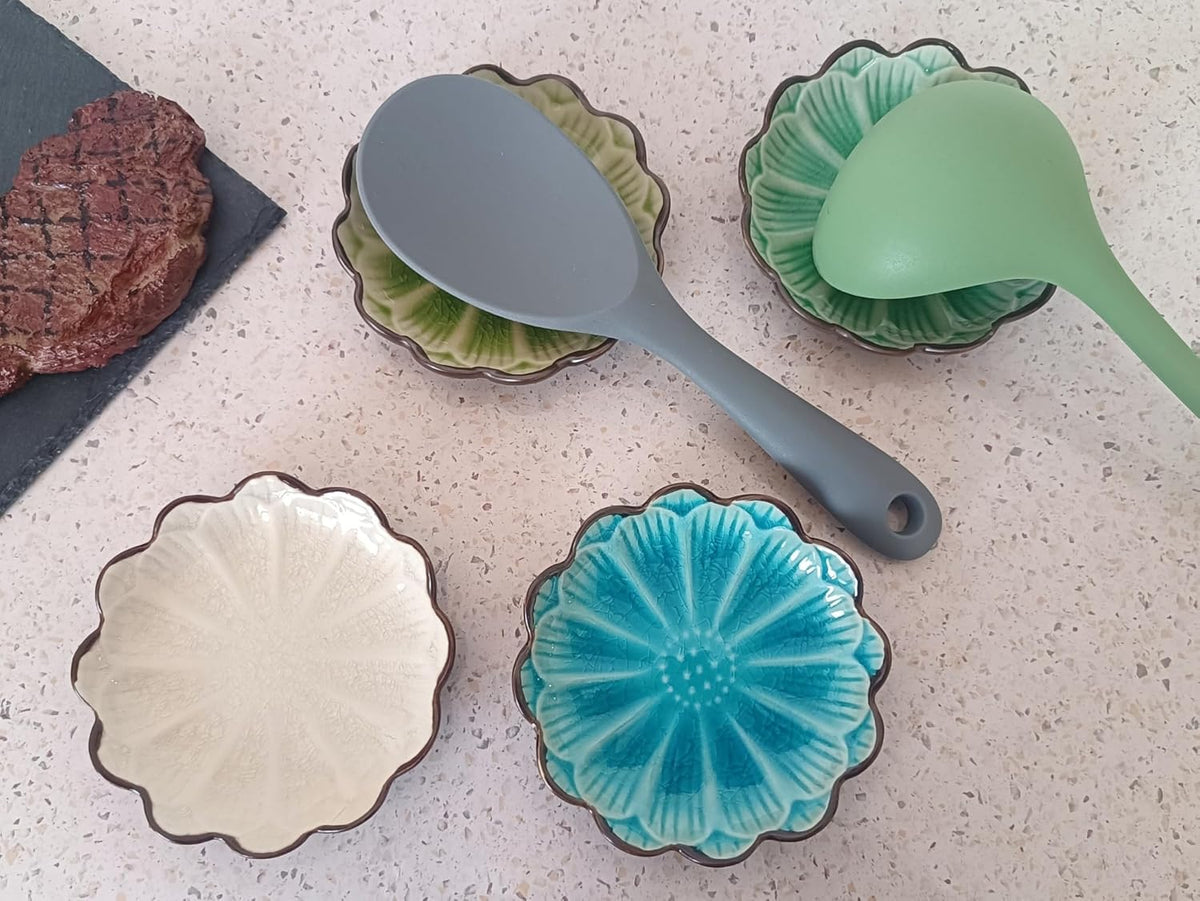 Ceramic Spoon Rest for Stove Top, Flower Cute Spoon Rest for Kitchen Counter, Cooking Spoon Holder for Kitchen Counter, Utensil Rest Spatula Rest Ladle Holder Tong Rest, 1 PC (Ice Cracks, Cream White)