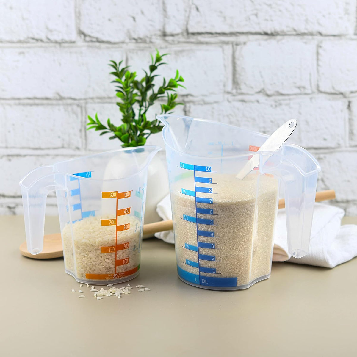 Tribello Measuring Cup Set 1 Cup and 1 Quart Plastic, With Easy To Read Measurements - BPA Free - 16oz & 32oz Liquid Measuring Cup - Spout Top for Pouring